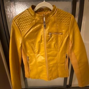 Yellow leather jacket size small, made one time to do a tic tic.
